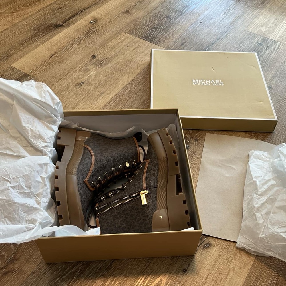 BRAND NEW MK Michael Kors Monogram Boots
